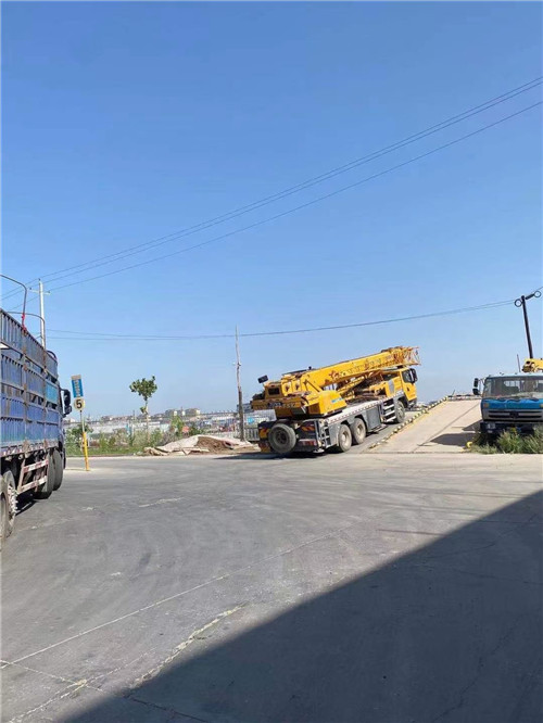 克州25吨吊车的租赁价格大概是多少？